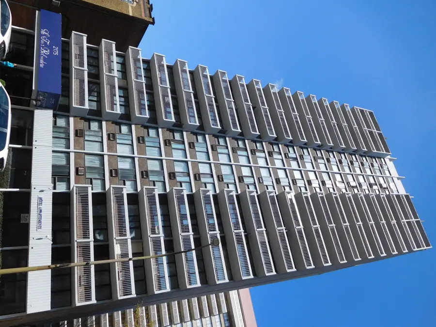 2175 De Maisonneuve Ouest