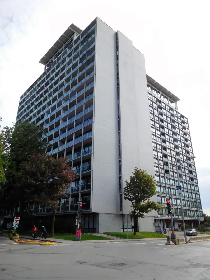 4998 De Maisonneuve - Sainte-Catherine