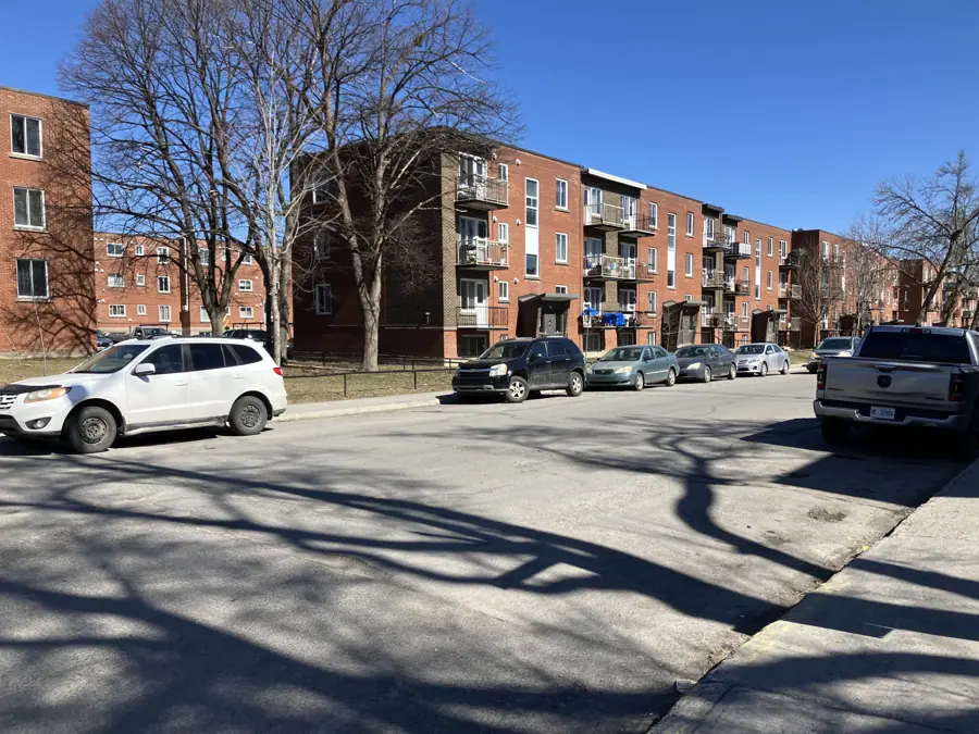 Montréal, Mazon 03