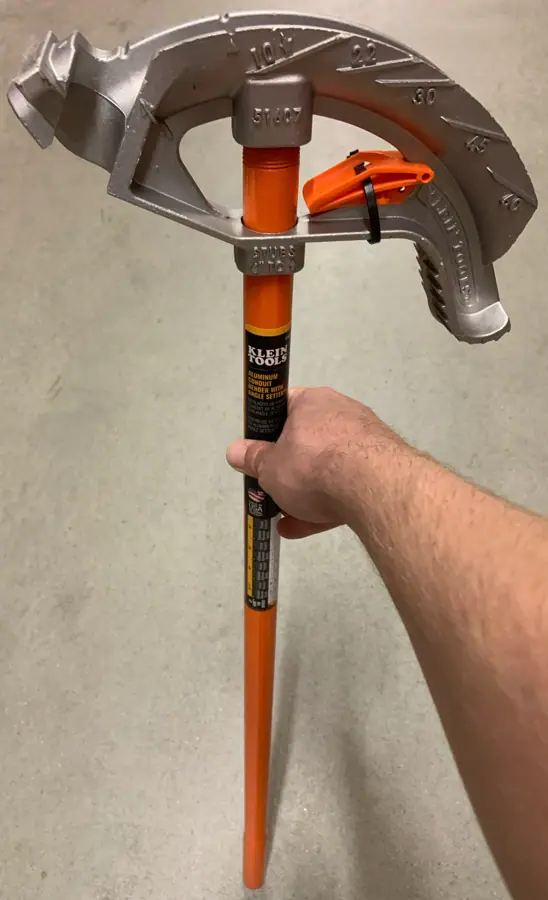 Conduit bender