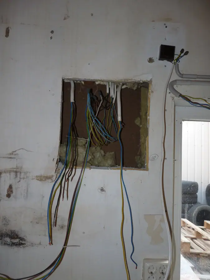 Wiring from temporary fuse box